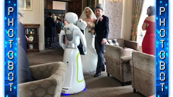 robot photo booth 1920x1080 4