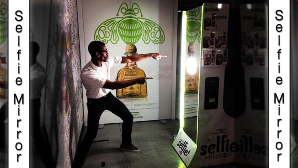 selfie mirror 1920x1080 2